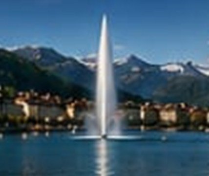 Jet d'eau de Genève sur le lac Léman